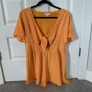 Pink Lily tie front romper NWOT size L